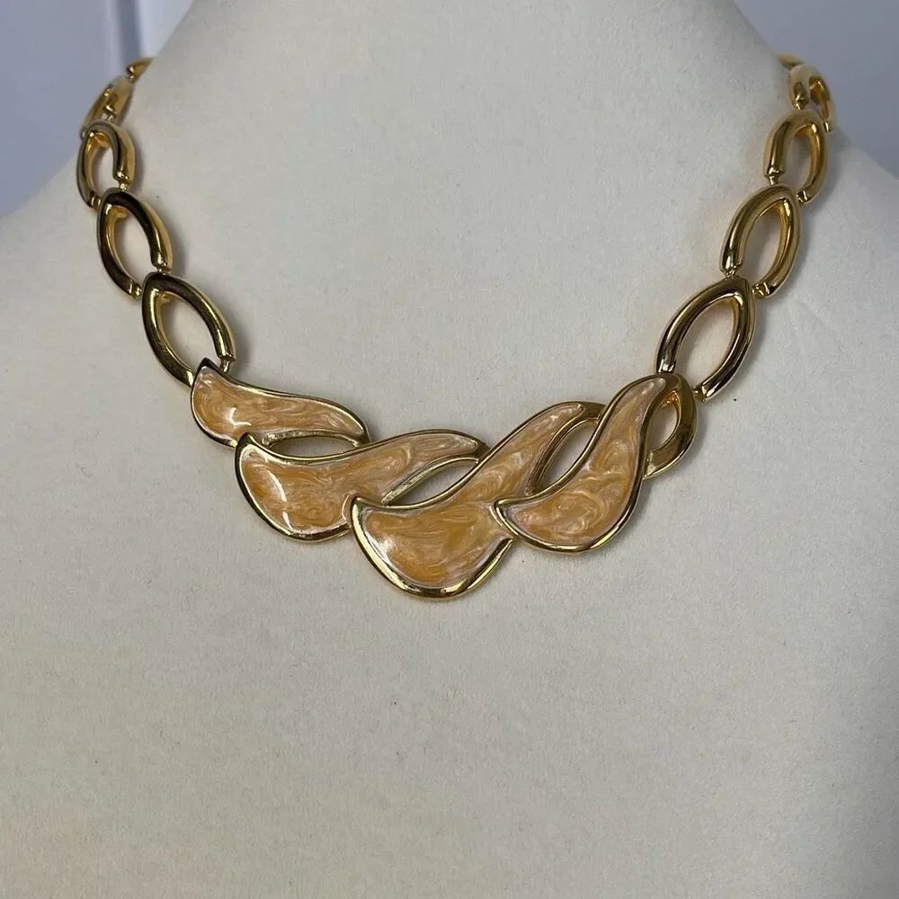 Vintage Napier wave choker style necklace.
